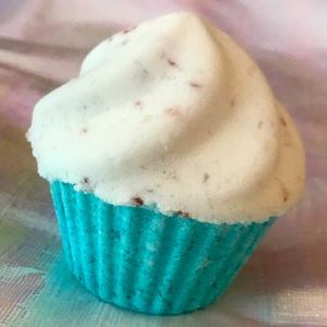 2pc Custom Handmade Cupcake Bath Bombs